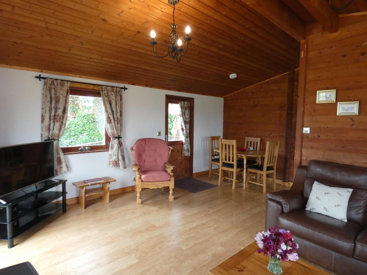 Chestnut Lodge Pilling Экстерьер фото