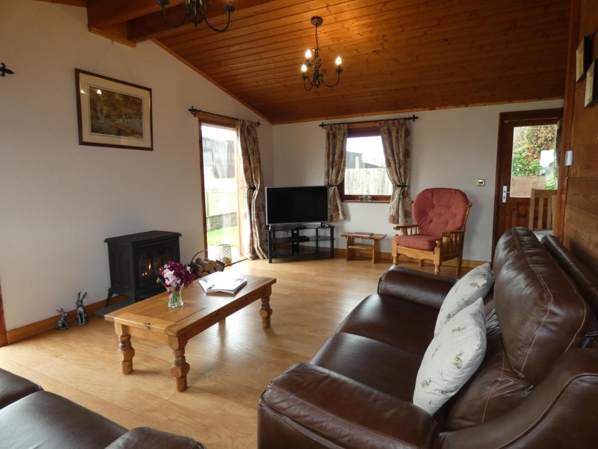 Chestnut Lodge Pilling Экстерьер фото